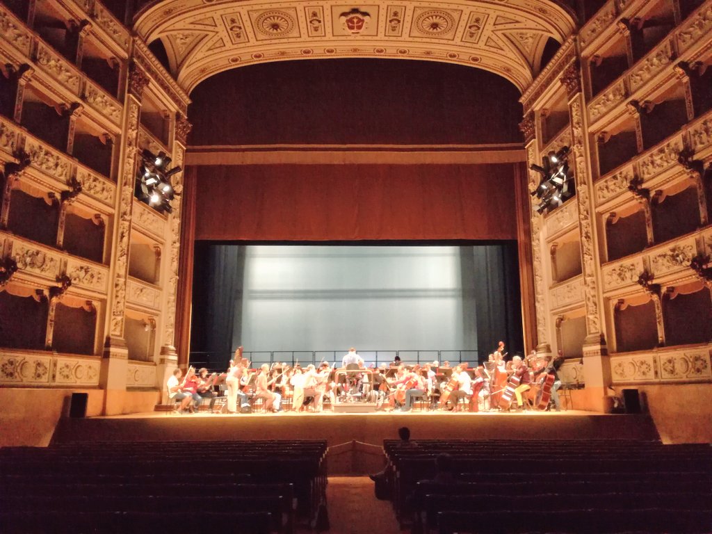 Tutto pronto per il #Gala per i 150 anni del #Teatro #Verdi di #Pisa  
Clicca sul LINK e ACQUISTA il tuo BIGLIETTO: bit.ly/gala150verdi