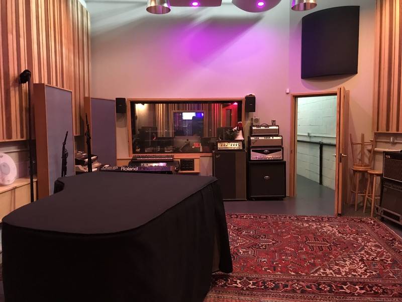 Gowanus Garage Turned Into Boutique Recording Studio dlvr.it/PpJrXB