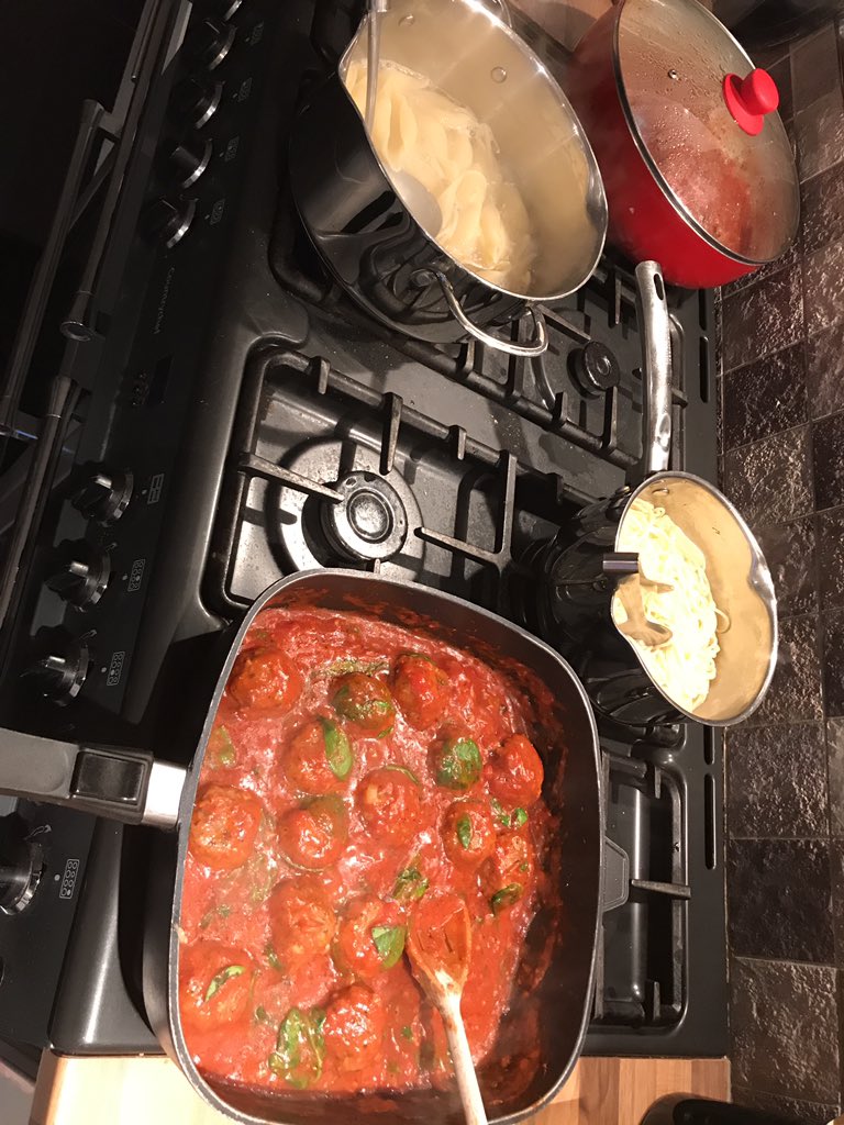 2 types of pasta because <a href="/_AHPhotography/">Andrew Harry 📷</a> thinks spaghetti is "just too much hassle!" #homemademeatballs #masterchef