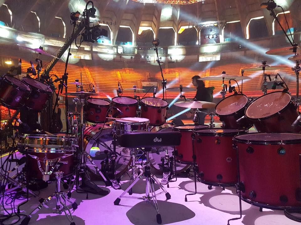 Imagine turning up to a gig in Brazil and someone says to you "here is your kit for this week". I can't thank Riot Brazil enough ever! #DW