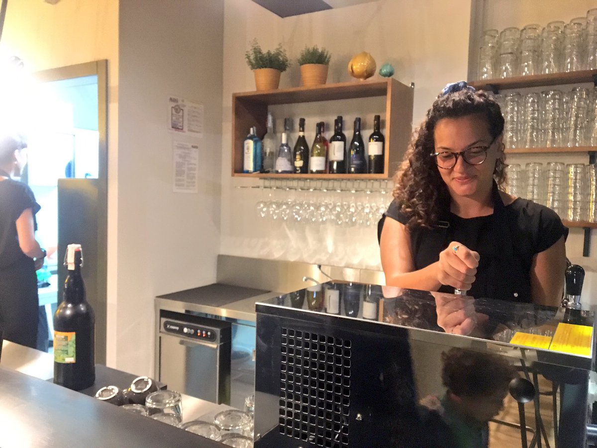 attanasio_g's tweet photo. #20settembre inaugura #AmaBurger uno street pub alla moda nel cuore di #Lecce, p.etta Alleanza. Se siete da queste parti, fateci un salto! https://t.co/BQmOXBPnK0
