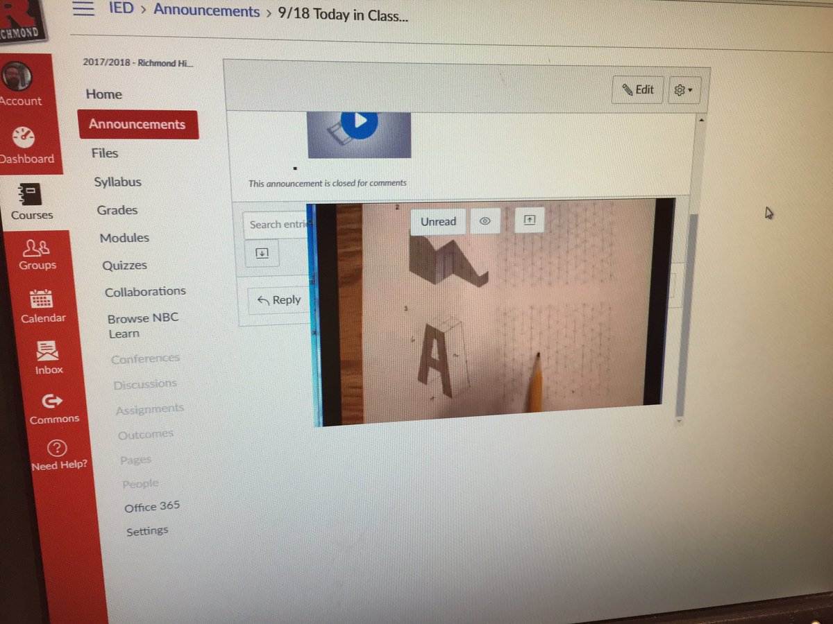 Mr_Hilbert's tweet photo. 1st year #RHSengineering students are practicing their 🤚drawing skills. Learning to communicate like an engineer #WeRCareers @wearrrichmond https://t.co/Q5PWoqlmoN