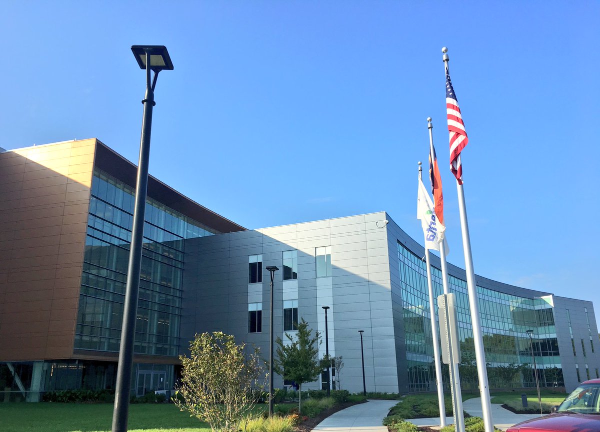 NationalFFA's tweet photo. We've arrived at @SyngentaUS for today's #AgExplorerVFT. Looking forward to a great show at 1 pm ET! 

Details: https://t.co/oEU9G1FicU https://t.co/SwIoyk4YUz
