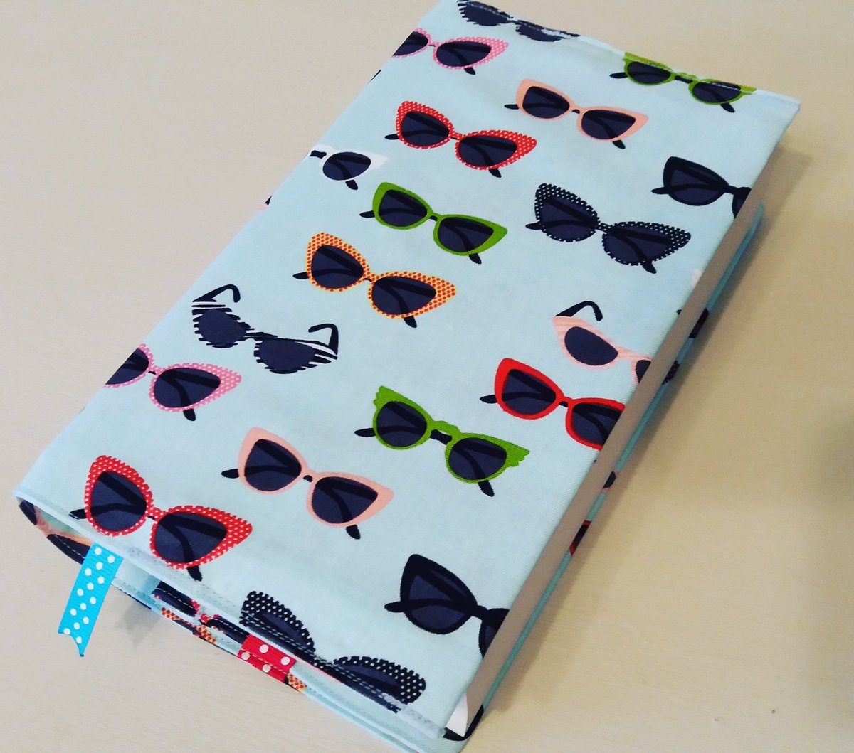 BookAndCover1's tweet photo. Ladies, this one's for you! #etsy #etsyshop #handmade #BookSnaps #BookWorm #booklovers #reading #BookCover #craftbuzz #bookpost #Literature https://t.co/n89u6Ty2fQ
