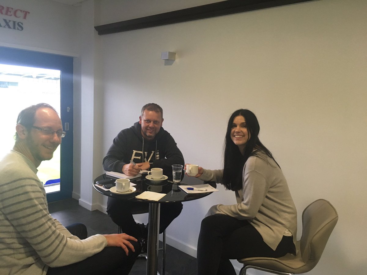 Innovas_UK's tweet photo. Running a great #pitching event this afternoon for@cwbizhub #peoplewhoknowhow https://t.co/jRXrdGMKp2