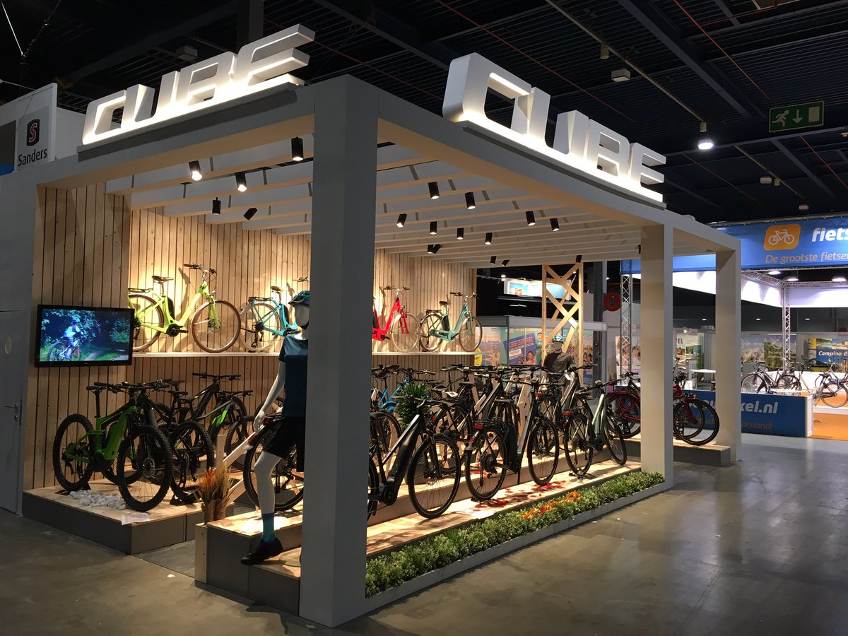 Geruisloze motoren, geïntegreerde batterijen en mooie testfietsen. Het is weer tijd voor de <a href="/50PlusBeurs/">50PlusBeurs</a>. 👌 #cubebikes #becube #ellycruise m