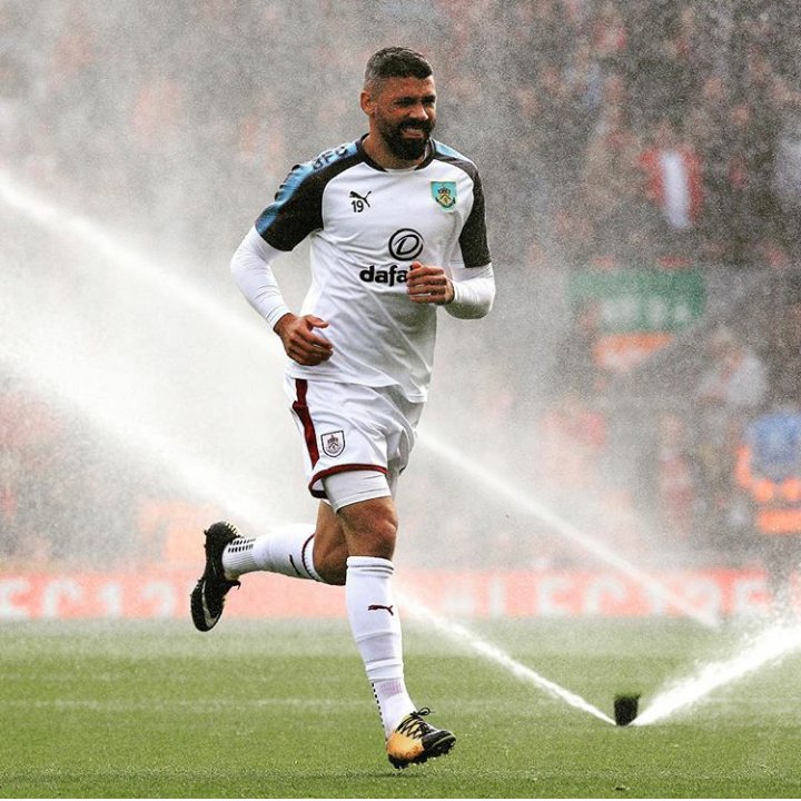 Tak m m z oyuncusu Jonathan Walters 34 ya  na basm  t r. Yeni ya  n kutlar z Happy Birthday Walters 