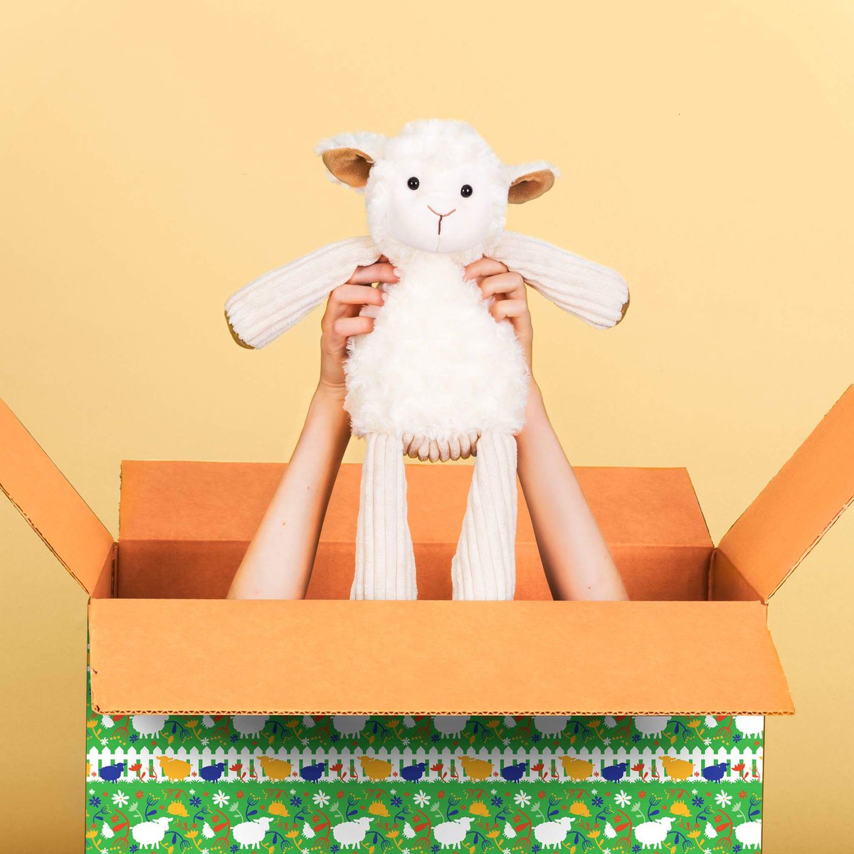 Smellsogoodinhe's tweet photo. He's baaaaaack!! Lenny the Lamb now available for purchase 👇

https://t.co/ruXuGhECtQ

#scentsy #scentsyconsultant #scentsybuddy https://t.co/mpx6PRPEuJ