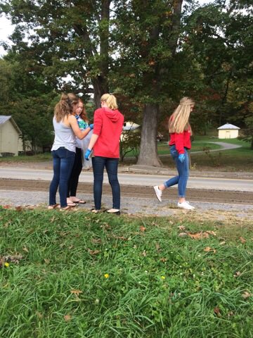 TVHSRAZE's tweet photo. #bigbuttcleanup #razewv 707 butts, 4 dip cans, 1 dip bottle! https://t.co/2hNtKkPZFp