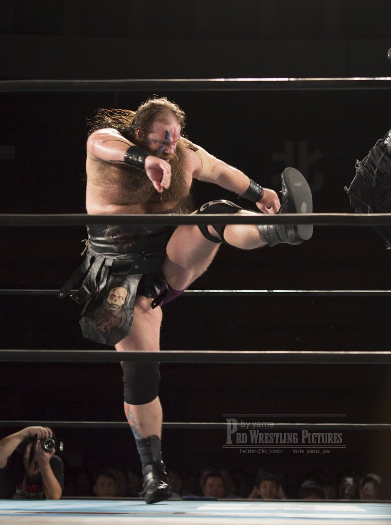 kk_kiosk's tweet photo. 2017.09.20 大阪市中央体育館
ハンソンさん。
@WarBeardHanson
#新日本プロレス #njpw #njdest #ACEmachine #Warmachine https://t.co/U8lVJ4lGFg