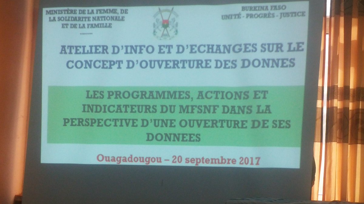 MindiebaOUALI's tweet photo. Sur invitation du #MFSNF, @BlogueursBF  participe les 18, 20, 21 et 22 septembre 2017 à 1 un atelier sur les données ouvertes avec @anptic https://t.co/d31dVEIddl