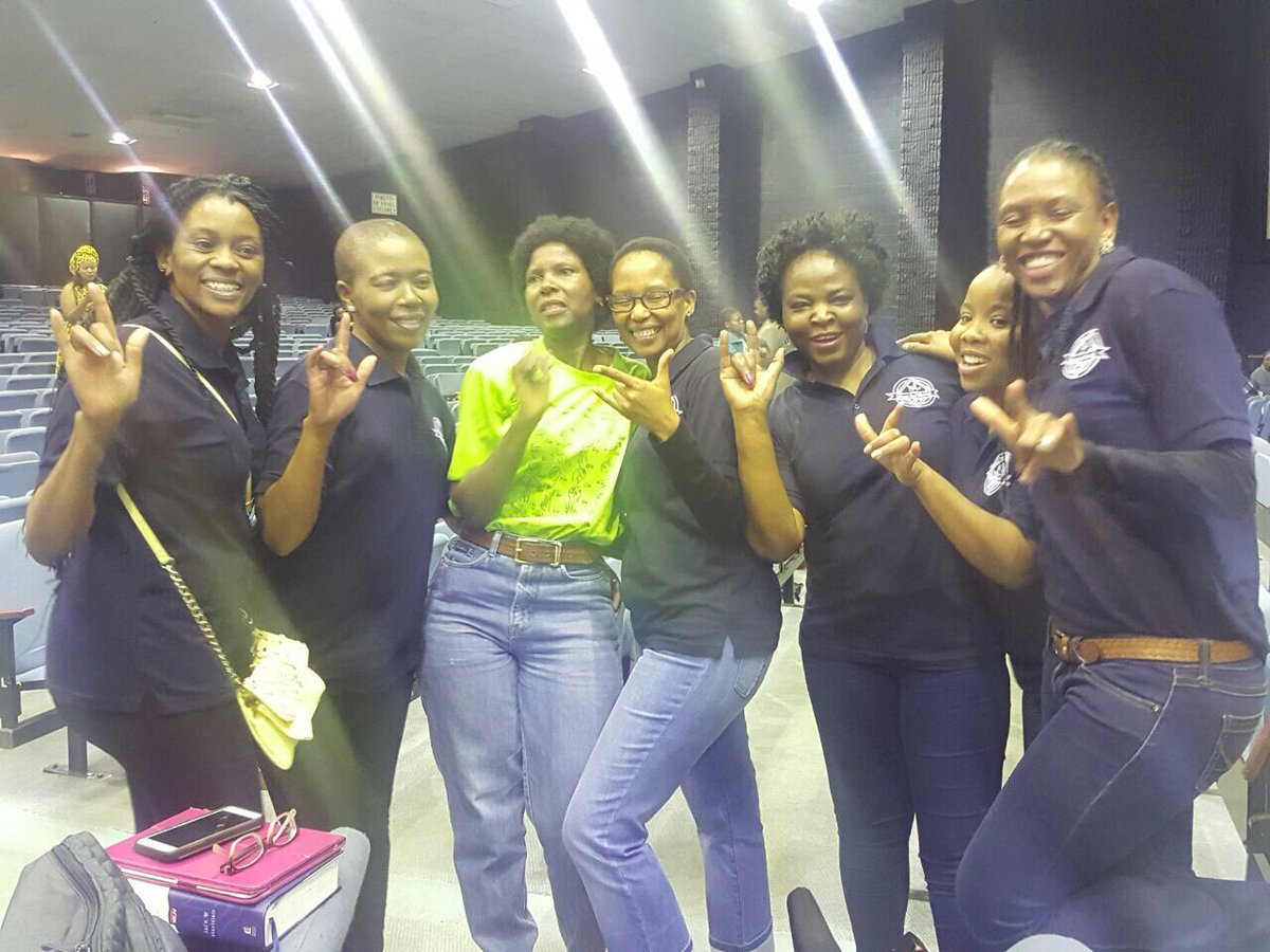 mphophalatse1's tweet photo. Congratulations to @CityofJoburgZA Regional Dir. @Irenemafune and @RhemaSA for striving for the inclusion of the deaf #SignLanguageClasses https://t.co/on575v2t7e