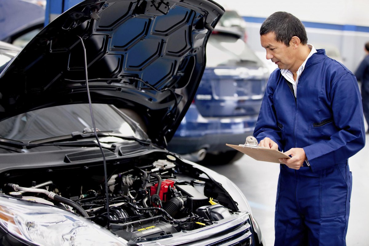 Performance_AZ's tweet image. Hey Twitter! Visit our website to learn more about our auto repair shop! goo.gl/9sm7yb #PerformanceAuto #Mesa #AutoRepair