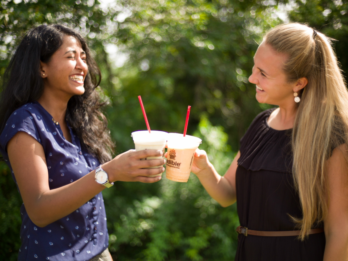 edible's tweet photo. 2 smoothies are always better than 1! Are you joining us on Friday for 99¢ #ETG deals?! #FallingforEdible https://t.co/27w8LfDAmJ https://t.co/fmVQO3Tm8J