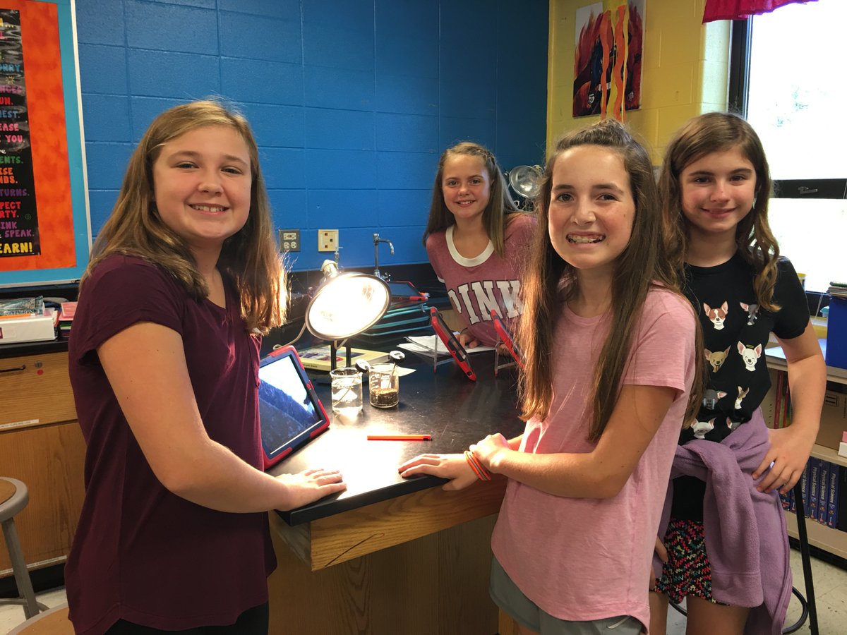 AmyCBoucek's tweet photo. Heating &amp; cooling rates of soil &amp; water. A great lab experience with real world applications. #Prairie220 #bsd220 https://t.co/2u8ZCqK7d9