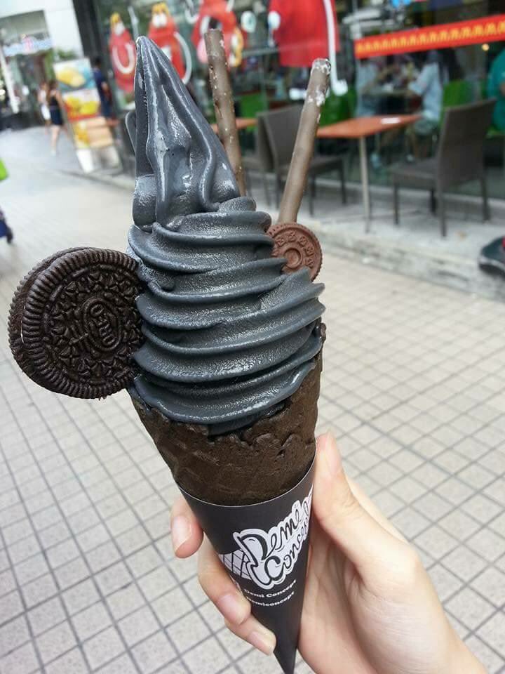 SukoJalan's tweet photo. Demi Cones
Aiskrim Arang yg sgt terkenal di Thailand terutama di Bangkok bkl bukak cwgn pertama di Elements Mall, MELAKA.Yg pasti HALAL https://t.co/m3JchryYA2
