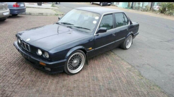 CarsTwentyFour7's tweet photo. Gusheshe #BMW 325i https://t.co/NiSlaQGt8P