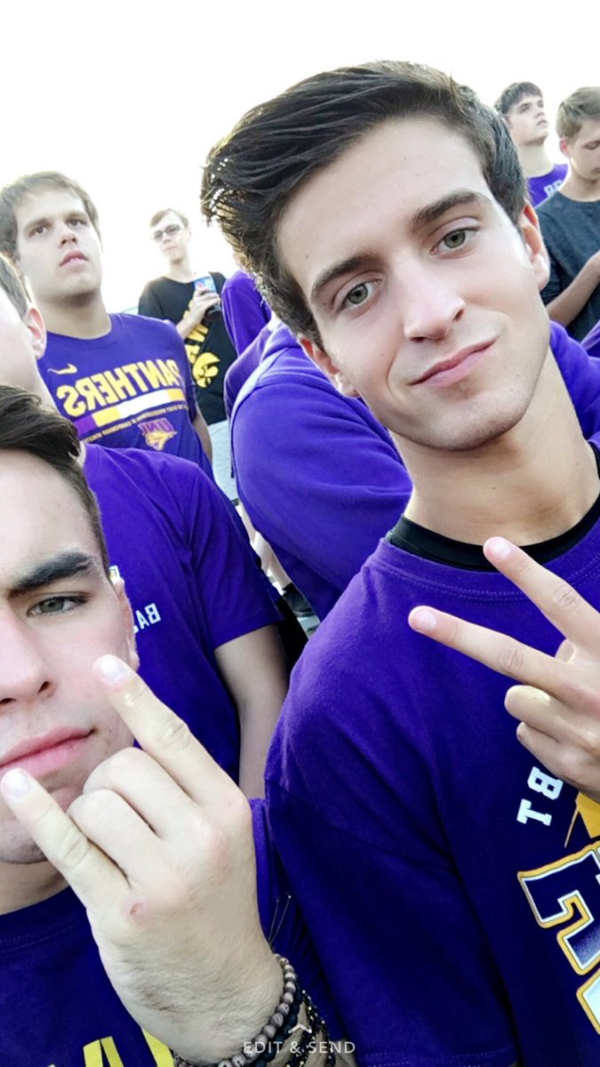 BrockParker11's tweet photo. Happy Birthday to the man @Connor_Holtz_ stay safe buddy. #PrettyMami https://t.co/prAITHz5Du