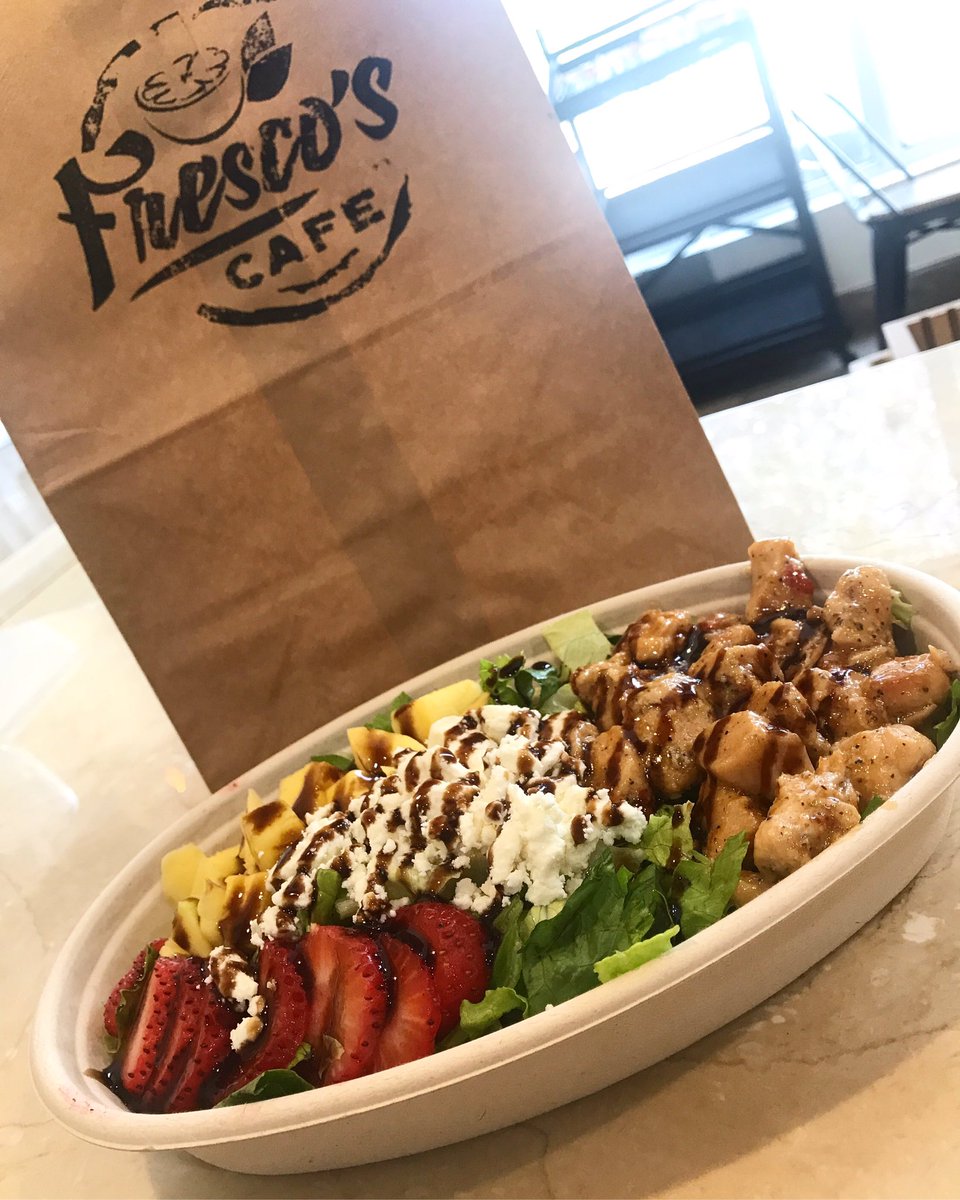 _frescoscafe's tweet photo. tropic groove salad 🤤 #hungrypeopleunite #saladlovers #sodelicious #fruitysalad #yum #frescoscafe #coralgables #alwaysfresh https://t.co/werZkO3Unj