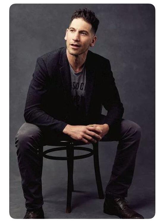 Happy Birthday to another one of my favorite TWD guys Jon Bernthal!! 