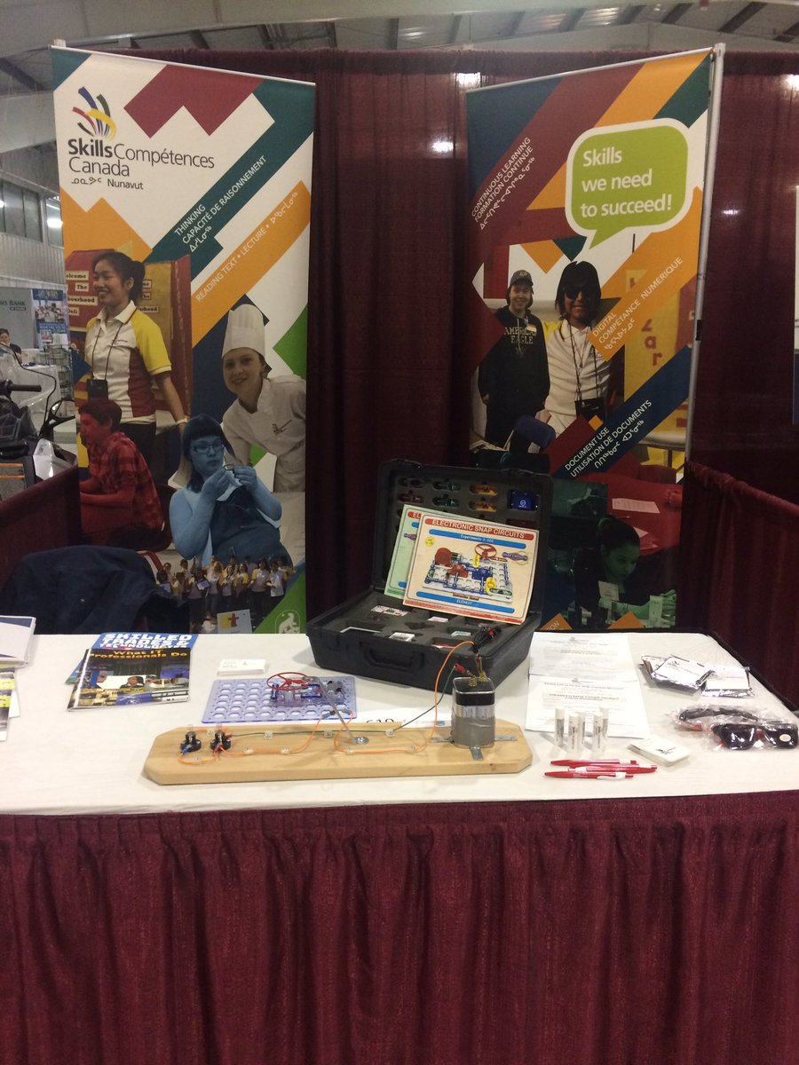 SkillsNunavut's tweet photo. We are at the @BaffinChamber #NunavutTradeShow today and tomorrow! Stop by to try-a-trade and have fun! https://t.co/J7QpviddSS