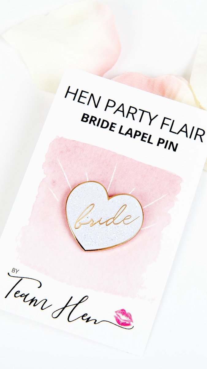 team_hen's tweet photo. { FLAIR GAME }
We โค๏ธ pins, and this sparkler is our absolute favourite ๐ #bridepin #pinaddict #pingamestrong #bridetobe #henpartypin https://t.co/AGRtyyhNm3
