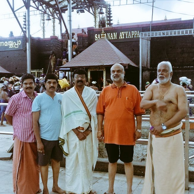 BasavarajSrini2's tweet photo. At @Sabarimala  ayyappa swamy temple at #Kerala https://t.co/0lcJyLZCxv https://t.co/DvovhR3h4P