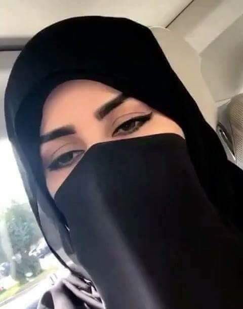 أجمل ابياتي على عشقك تطوف
 حطها داخل فؤادك سطر ، سطر

 بإختصار خذ شعوري في أربع حروف
 كل " اوّل " حرف ، بـأوّل كل " شطر