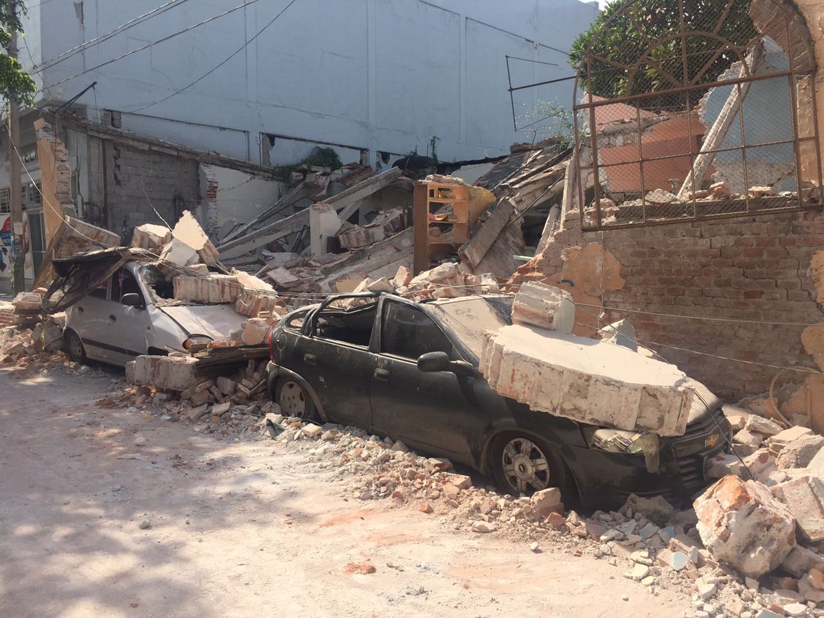 UMPCyBZ's tweet photo. Multiples estructuras dañadas encontramos por# Sismo en Jojutla. Coordinamos plan de acción y primeras tareas con @PC_Morelos @CruzRoja_MX https://t.co/19XxndZTVq