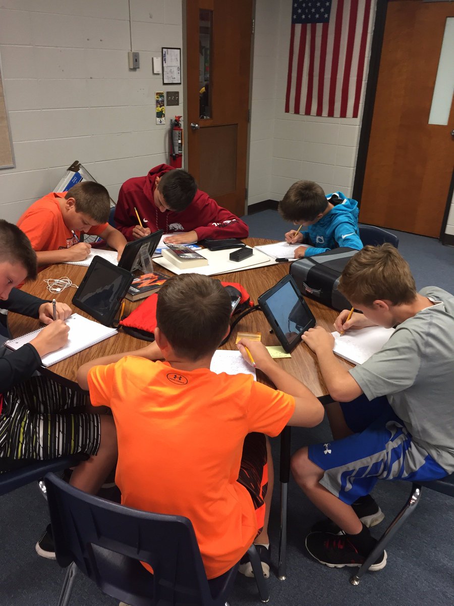 BVMartinELA's tweet photo. Students loved the first day of #quickwrites  - so much engagement and creative writing happening here! @HSSDLiteracy @hssdbv https://t.co/WehJ0OL3Pn
