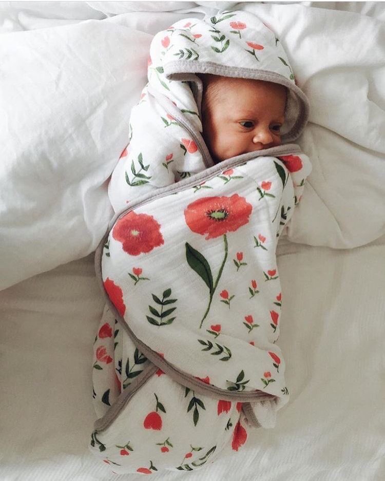 Things I miss. 

That lil’ dimpled smile.