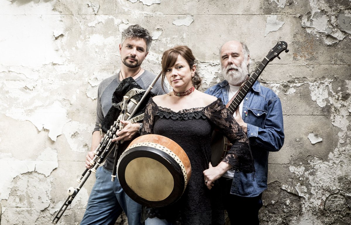 #Irish #Music #CathyJordan @dervishofficial @JarlathHendersn & #MickDaly #FourMenandaDog @garterlane Thu 21 Sep 8pm garterlane.ie/event-details.…