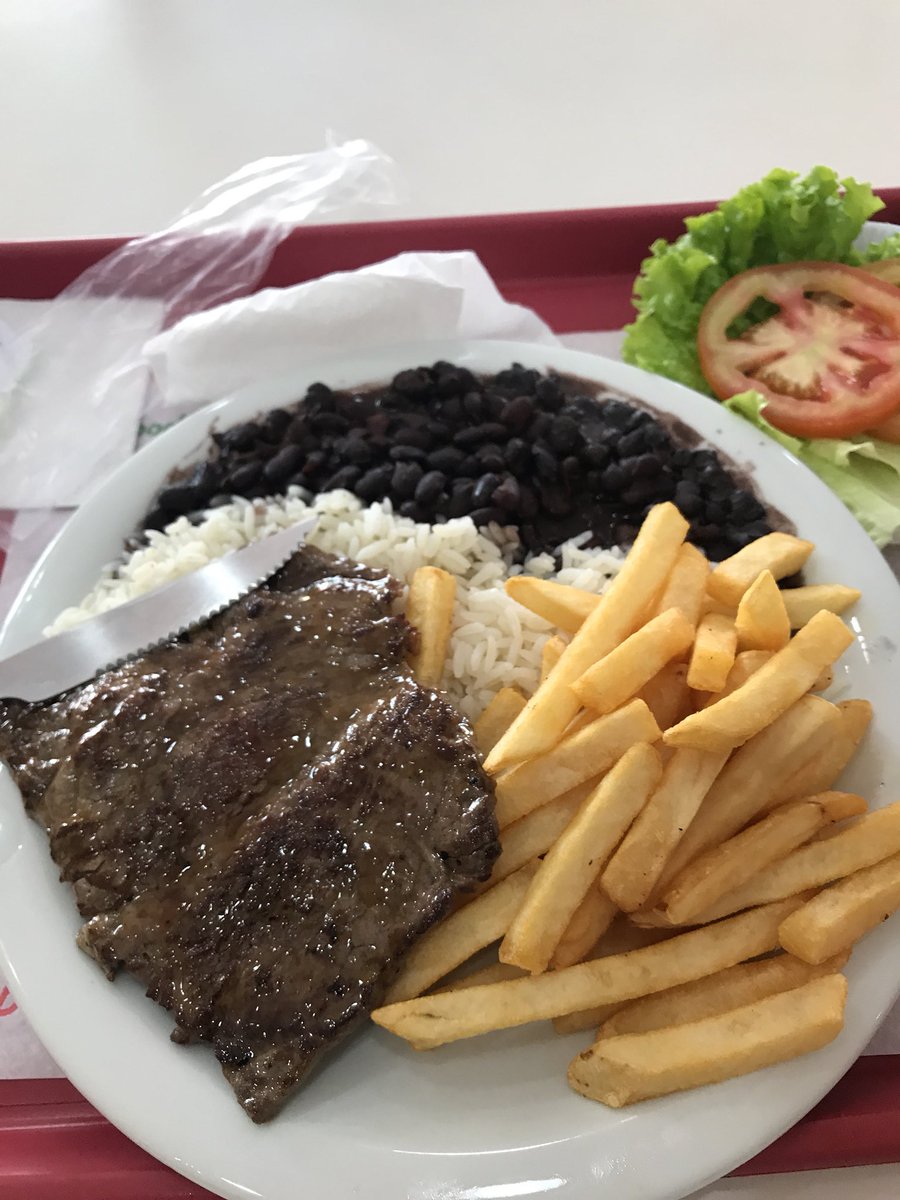 TheTimBeta's tweet photo. Almoço do dia. https://t.co/UbqJcjPl2g