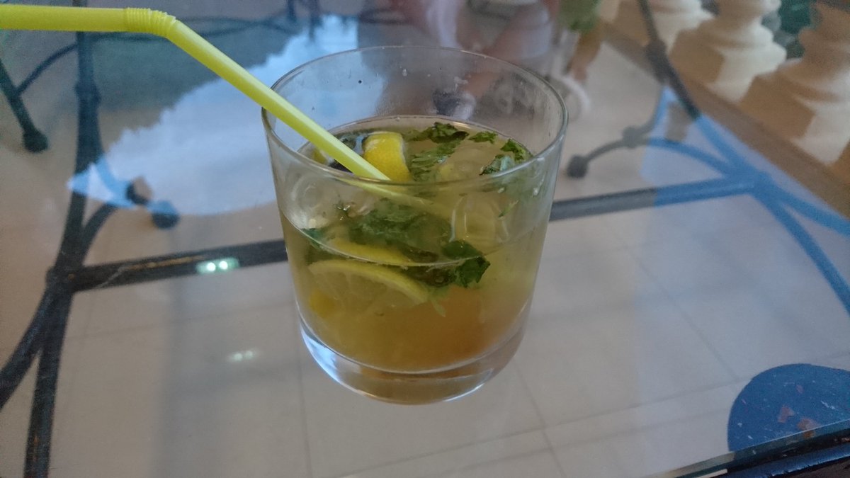 PigWozzle's tweet photo. Finally got my mojito https://t.co/q75rTxTPq5