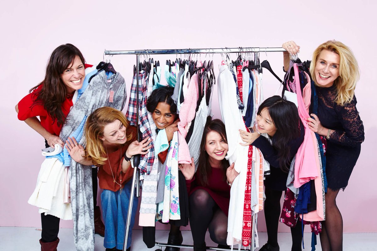 Sei dabei &amp; unterstütze uns tatkräftig beim Lagerverkauf in Berlin #hkm #berlin #aushilfe #studenten #job #teilzeit bit.ly/2xfa013