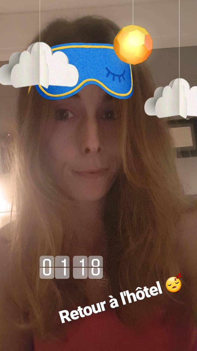 alizecornet's tweet photo. Just back at the hotel... Feel pretty tired after this 3h12 minutes match ! Good night and see you tomorrow for the quarters 🤗 ! #Guangzhou https://t.co/CDHhobBfKj