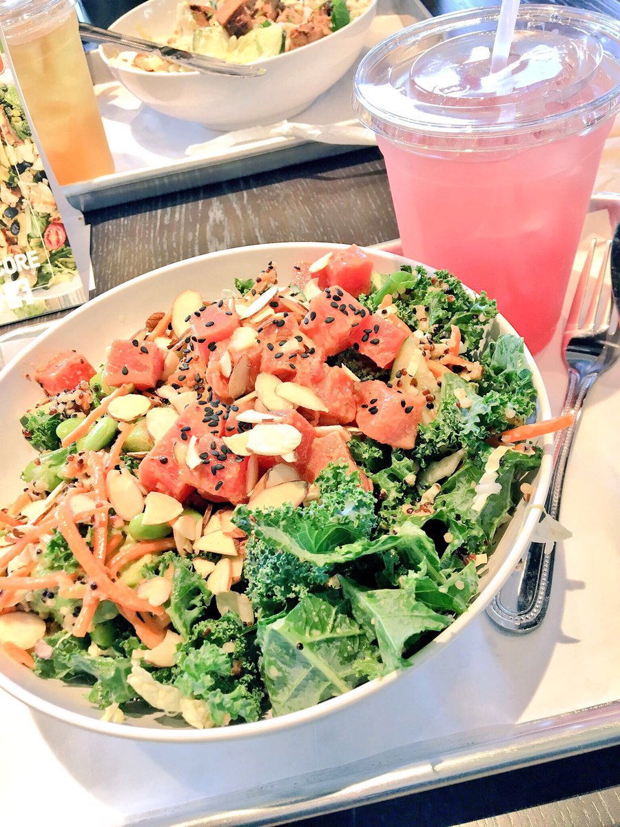 MeredithBarack's tweet photo. .@corelifeeatery just opened on 82nd (next to Fresh Thyme)...holy tuna I could eat here every day for the rest of my life. #eatatcore #gfree https://t.co/uNziqAyuAR