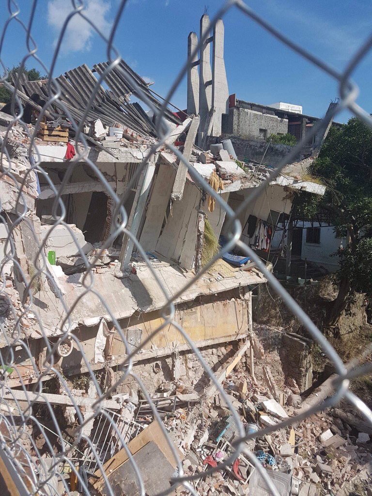 🇩🇰 Rodriguezmeesta🇩🇰 (@rodriguezmeesta) on Twitter photo Esto no es la #Condesa ni la #Roma es #Jojutla y no hay voluntarios, no hay luz ni teléfono #Morelostenecesita RT!! Esto no es la #Condesa ni la #Roma es #Jojutla y no hay voluntarios, no hay luz ni teléfono #Morelostenecesita RT!!