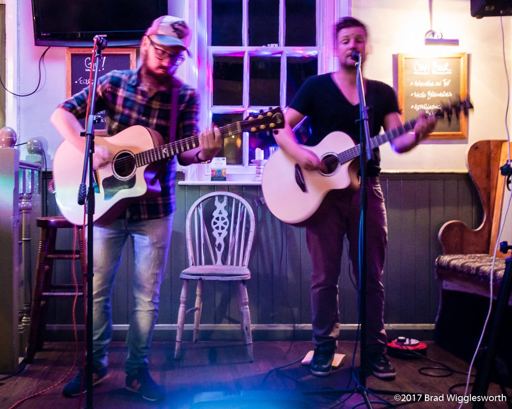 .<a href="/denisejparsons/">Denise Parsons</a> introduced a lively set tonight from <a href="/gocampingband/">Let's Go Camping</a> @HareStAlbans &amp; @emilyldaldrich in fine form too #LocalMusic #StAlbans