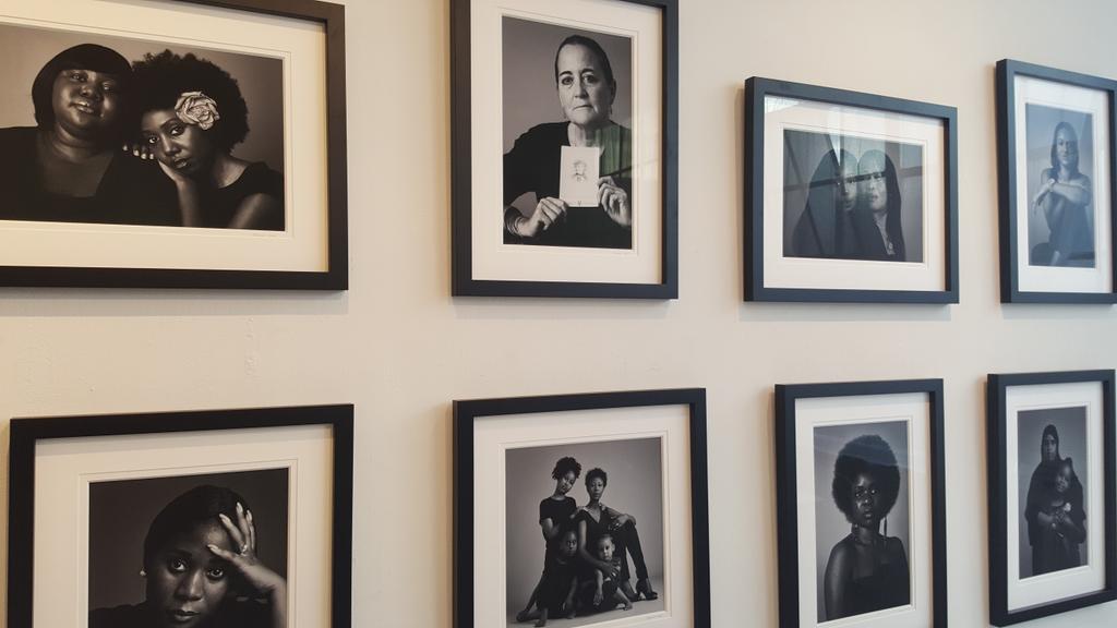 avleachy's tweet photo. Powerful exhibition at Rogue Space gallery Chelsea New York @LeylaHussein #FacesOfDefiance https://t.co/8XAC9MNFzK