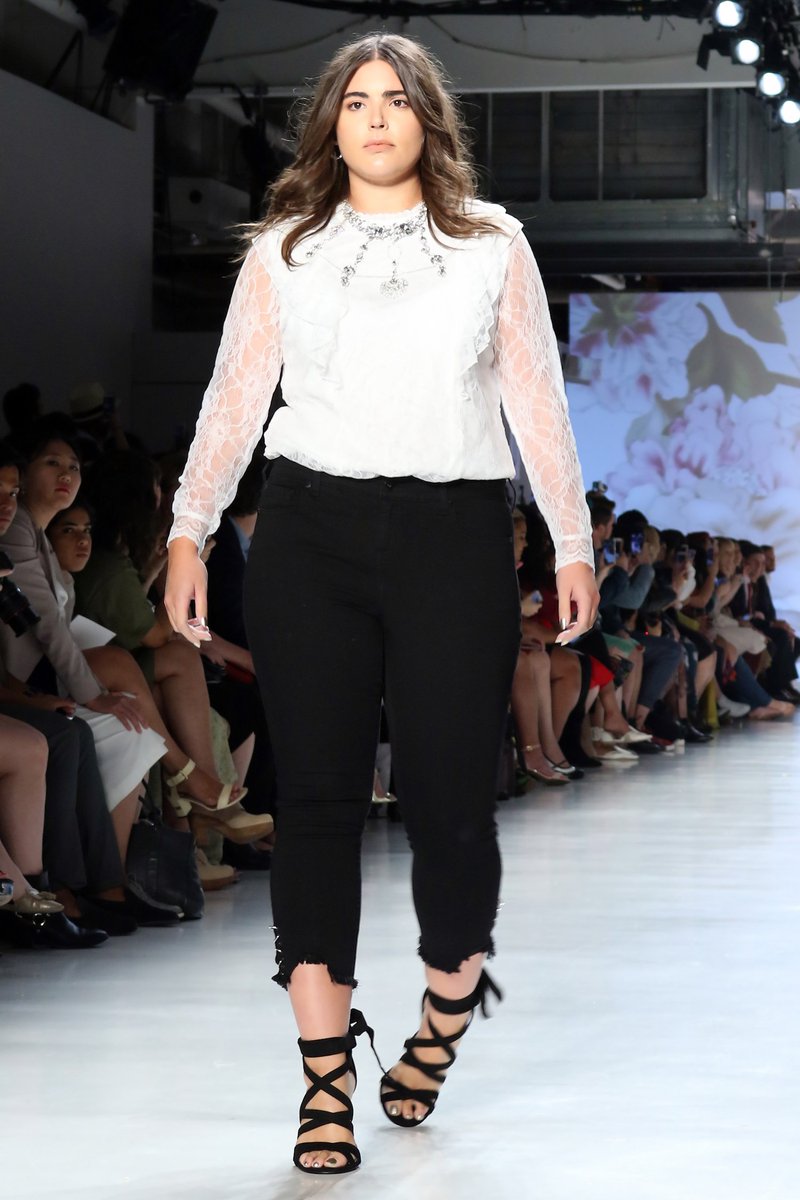 Thank you @TorridFashion for making curves look so good at the #NYFW runway show! #Torridfashion