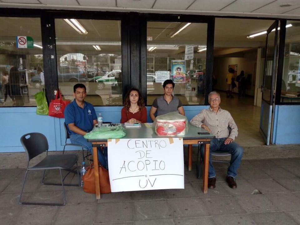 Centro de Acopio Universitario en apoyo a CDMX, Puebla y Morelos.
Estaremos toda la semana, hoy hasta 19h
#UV_Solidaria  #xalapa