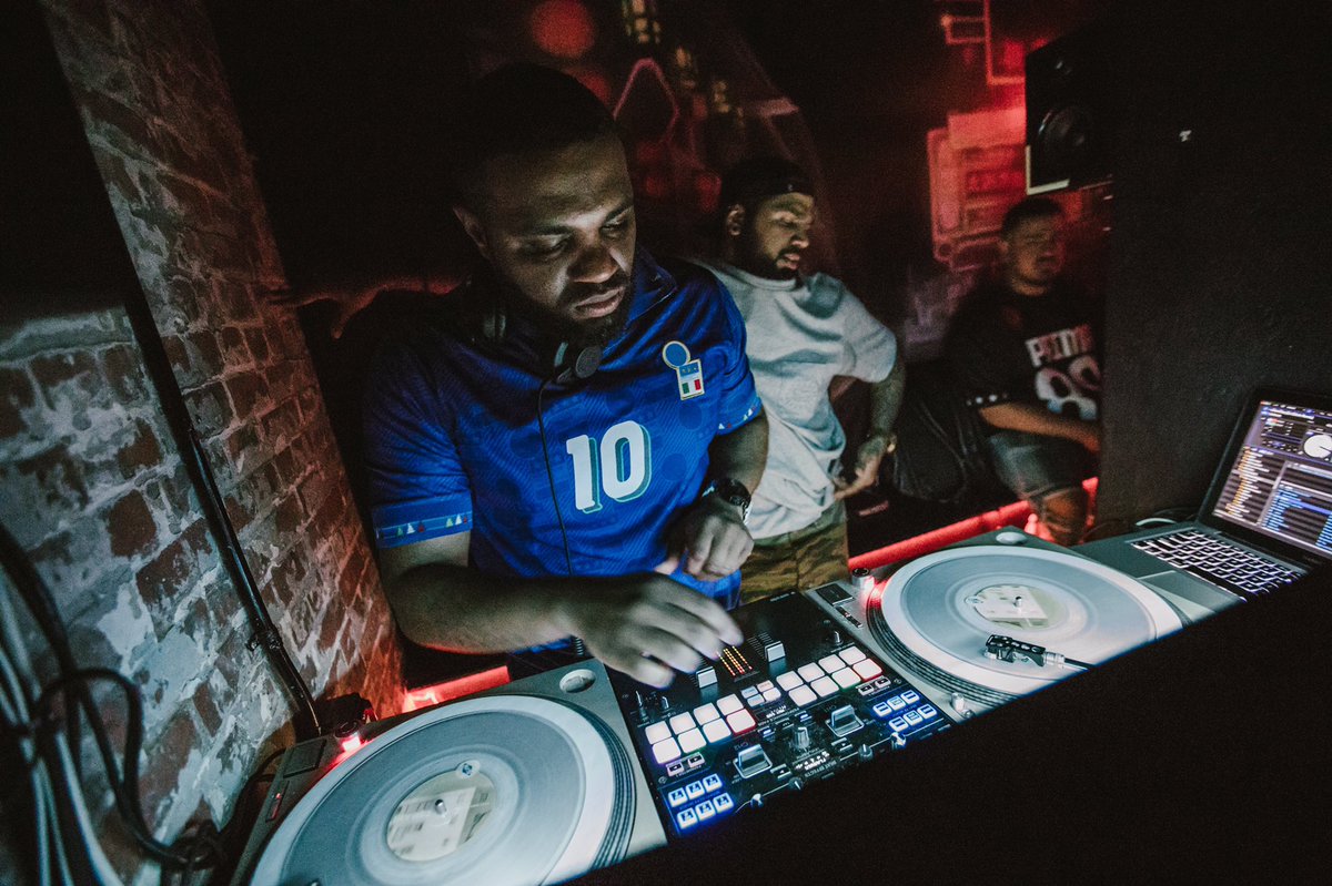 Feel Up Records tweet media
