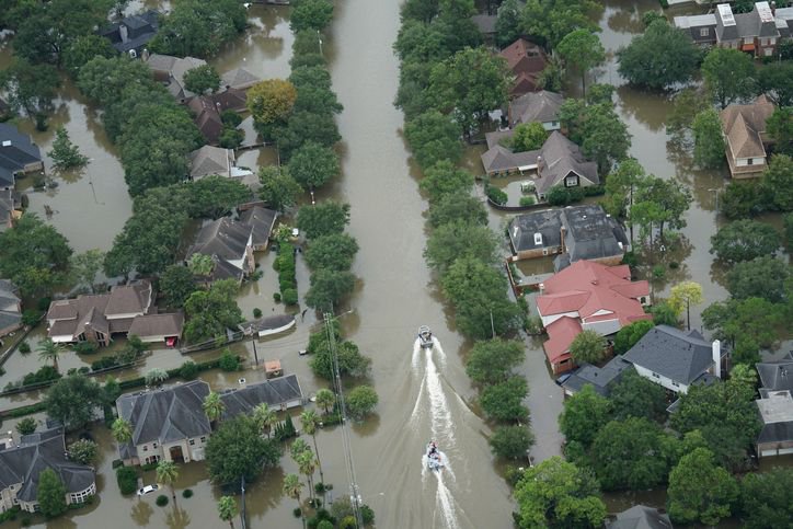 TXEdTechLeaders's tweet photo. School IT specialists offer recovery guide to flood-stricken school districts https://t.co/x2Y6S4nxgE #edtech #edtechcto #txcto #edtechtx https://t.co/utf0bd90vU