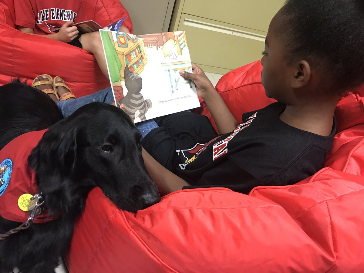 More reading to Serafina. #LakeEsRocks #OnceAcard <a href="/missbateymentor/">Miss Batey</a> <a href="/MissKucharski5/">Sarah Kucharski</a> @MrsC_Lake4th