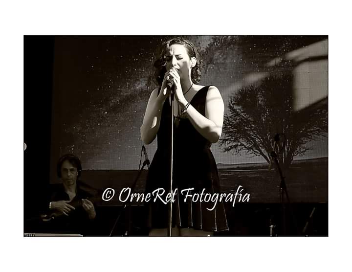 PHOrneRet's tweet photo. Estrellas en Calle Corrientes | @DianaAmarilla | Álbum completo en Facebook: OrneRet Fotografía https://t.co/3nLls4Zpwv