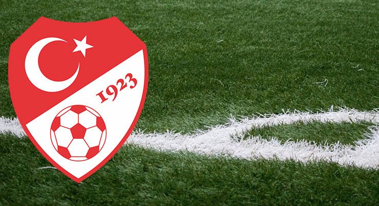 TFF’den ‘lisans kriterlerini yerine getiremeyen’ sekiz kulübe puan silme cezası 
diken.com.tr/tffden-lisans-…