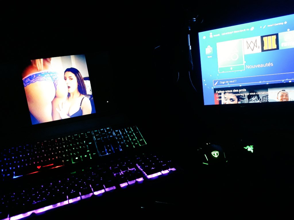 shinyygg's tweet image. #Setup2017 ❤ Je bande par pour les meufs mais pour toutes ses couleurs (non en vrai y'a pas grand chose mais bon on fait comme on peut ^^) ❤