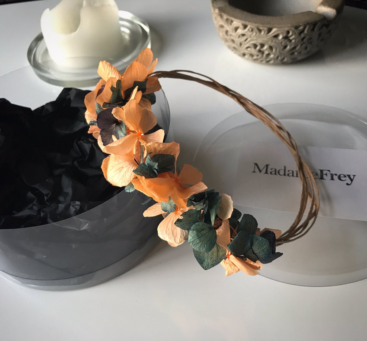 MadameFrey's tweet photo. Pequeños detalles para cabezas pequeñas... 👧🏼🌺#tocadoniña #coronaniña #corona #niña #tocado #tocados #tocadosboda #boda #pajesboda #pajes https://t.co/W0DgqANUB4