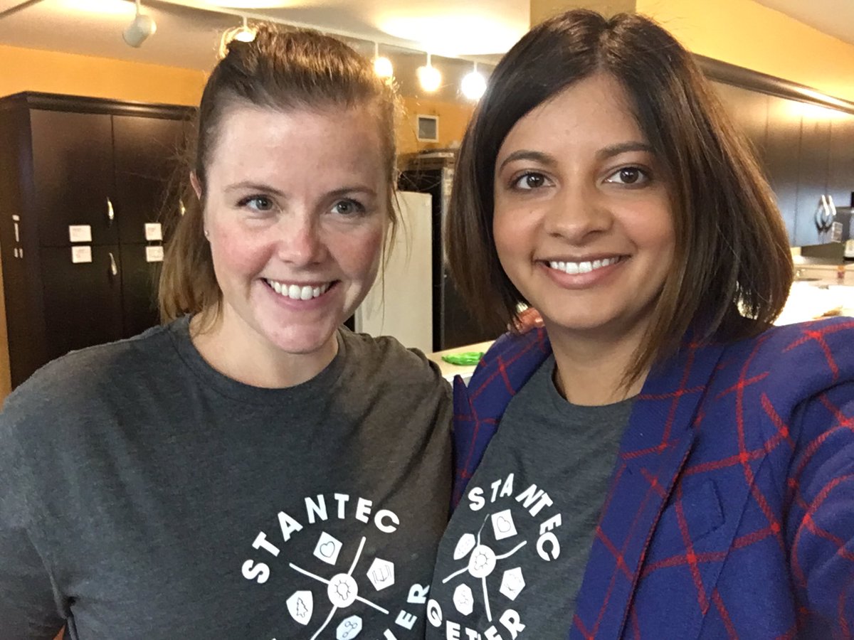 Always humbling giving back to our community. <a href="/Stantec/">Stantec</a> Community Week #StantecTogether #KeepingFamiliesClose #YEG @RMHCNA <a href="/jessicabuckwold/">Jessica Buckwold</a>